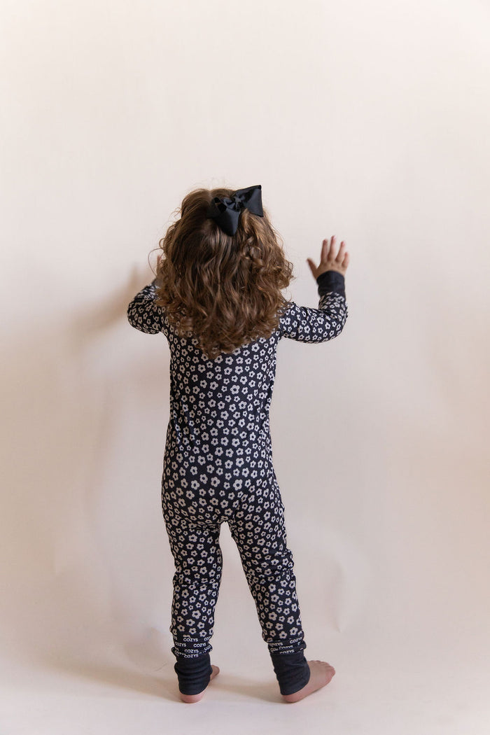 BLACK + CREAM MINI DAISY | ZIPPER ONE PIECE