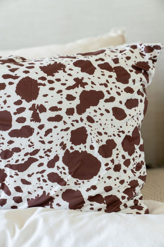 BROWN CATTLE | PILLOW CASE