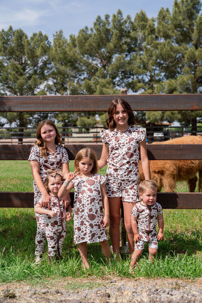 BROWN CATTLE | SHORT ZIPPER ONE PIECE