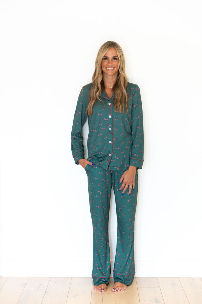 HOLIDAY BOWS | WOMEN'S BUTTON UP LONG SLEEVE SET