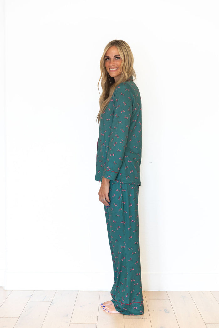 HOLIDAY BOWS | WOMEN'S BUTTON UP LONG SLEEVE SET