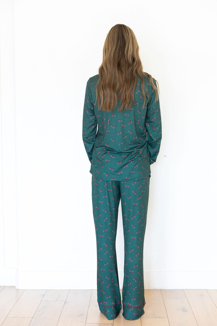 HOLIDAY BOWS | WOMEN'S BUTTON UP LONG SLEEVE SET