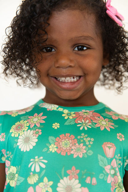 KELLY GREEN + PINK RETRO DAISIES | RUFFLE SHORT SET