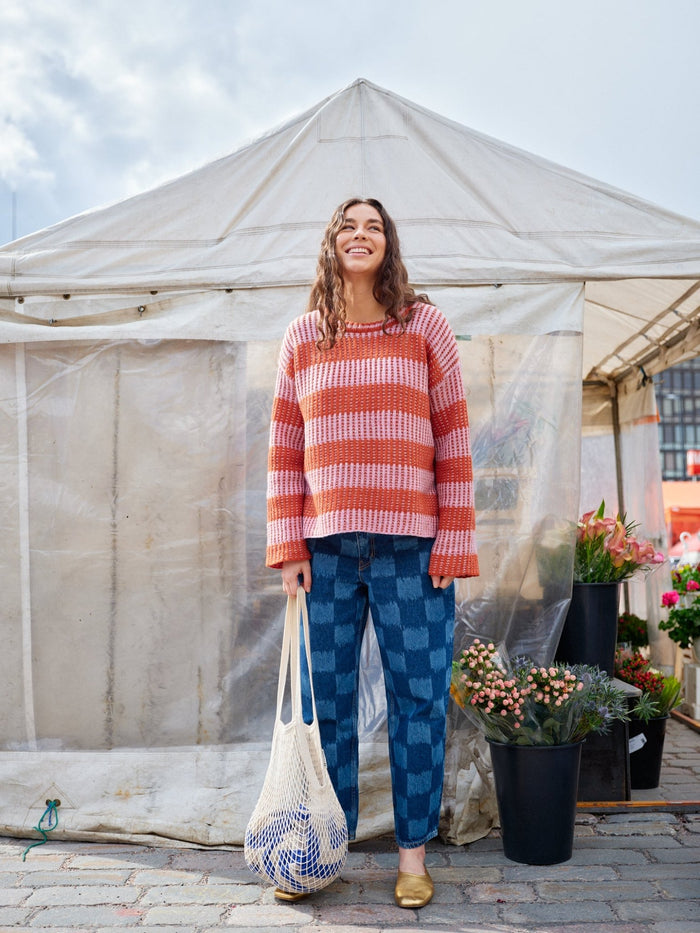 Laine Laine Magazine Issue 26: Crossing Paths - | Knitting Book at Michigan Fine Yarns