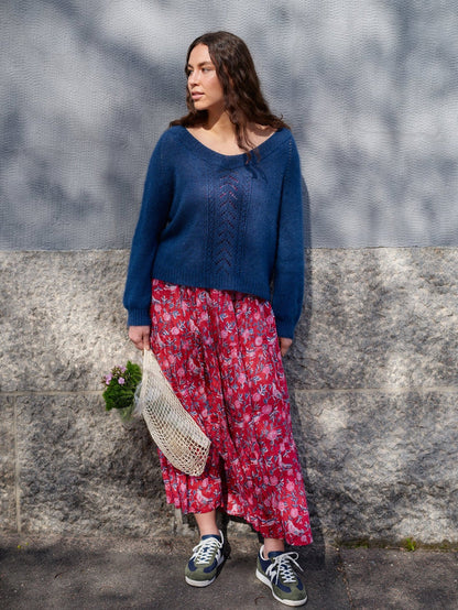 Laine Laine Magazine Issue 26: Crossing Paths - | Knitting Book at Michigan Fine Yarns
