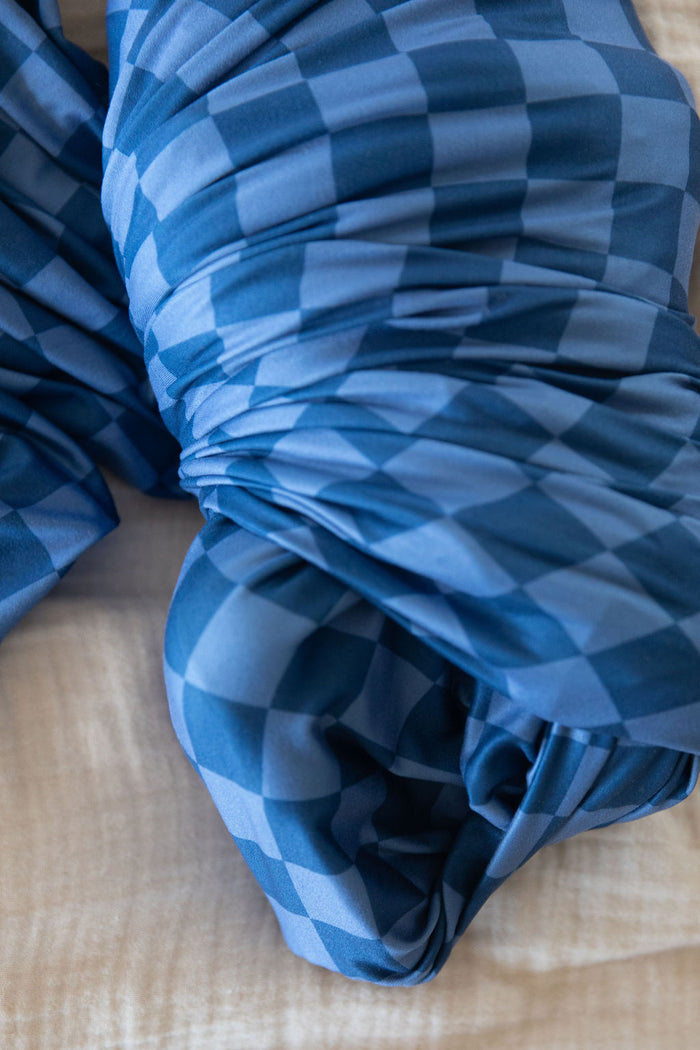 NAVY CHECKER | SWADDLE