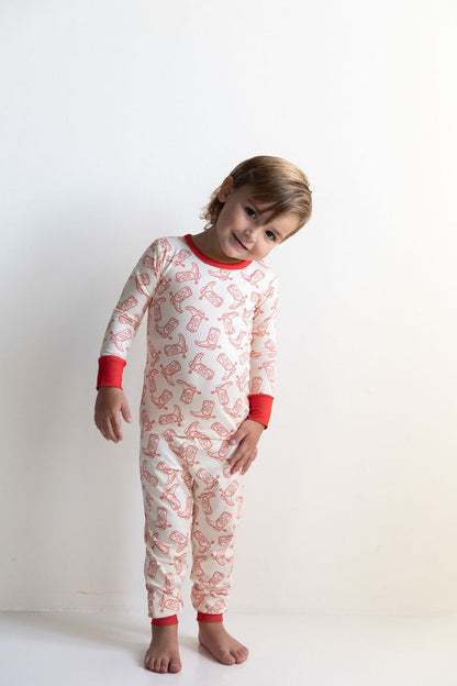 RED BOOTS | LONG SLEEVE