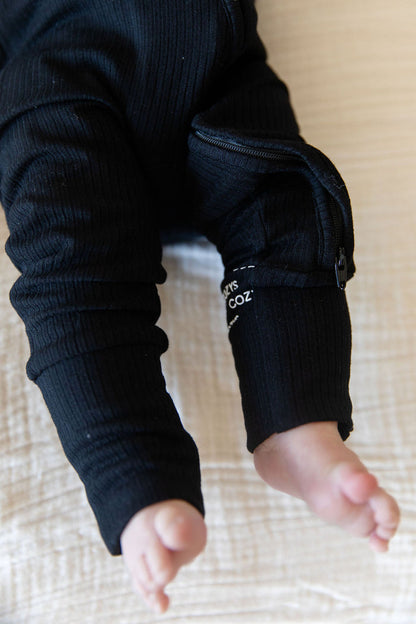 RIBBED SOLID BLACK | ZIPPER ONE PIECE